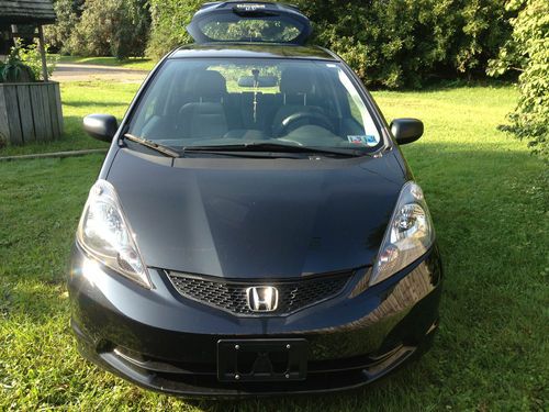 2011 honda fit base hatchback 4-door 1.5l