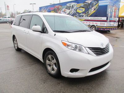 2011 white toyota sienna fwd 8-pass 73,000 miles