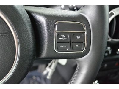 Manual Transmission Heated Seats Navigation Tow Package Running Boards, image 9