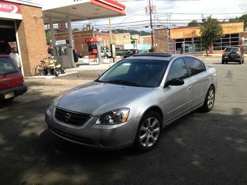 2002 nissan altima se sedan 4-door 3.5l