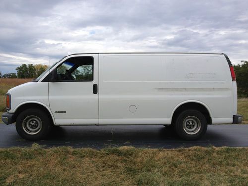 1998 chevrolet express 1500 service van with bins