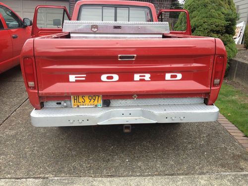 Ford F250 Custom, image 17