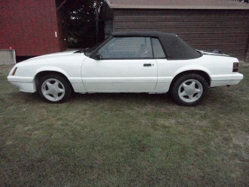 1986 mustang lx convertible v6 auto 121k mi new paint new top full power ec