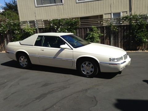 Cadillac eldorado 1998 very low miles 59724 very clean new tires