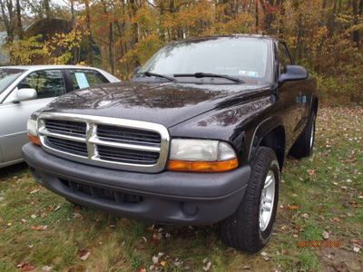 Dealer trade, 3.7 l v-6, 5 speed stick, 4 x 4, tow package