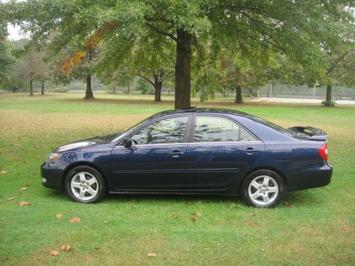 2002 TOYOTA CAMRY SE V6 GREAT CONDITION FULLY LOADED LEATHER SUNROOF, image 2