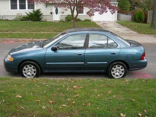 Nissan sentra gxe nice little car no reserve automatic clean