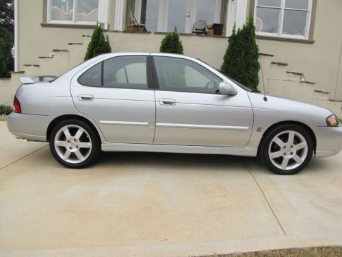 2002 nissan sentra ser spec v, 6 speed, 2 tone interior. sharp !