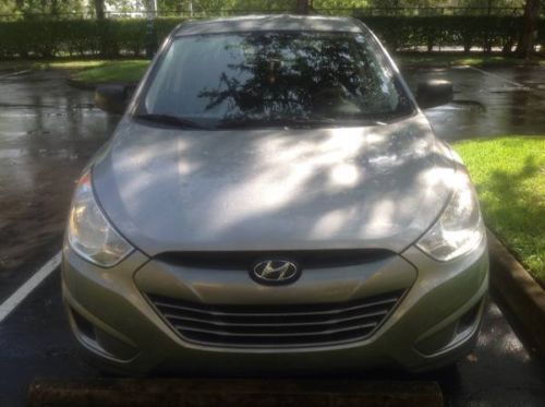 Excellent 2011 hyundai tucson gl sport utility 4-door