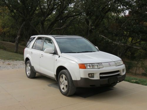 Snow ready! 2005 saturn vue awd sunroof 6-disc cruise loaded