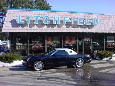 2002 ford thunderbird .neiman marcus edition.187/200