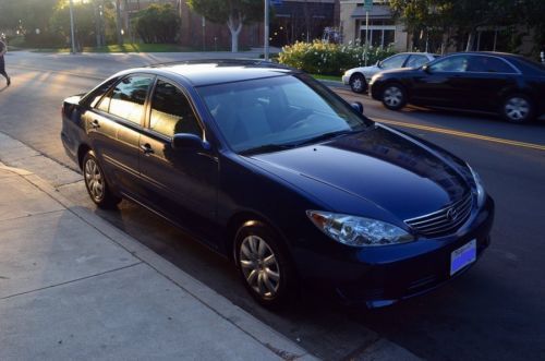 2005 toyota camry le sedan 4-door 2.4l