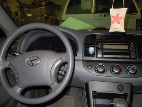 2005 Toyota Camry / Drug Seizure / No Reserve, image 2