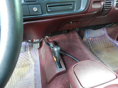 98' GMC Suburban 1500 6.5 Diesel, image 13