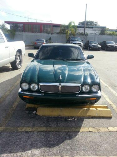 2001 jaguar xj8 base sedan 4-door 4.0l