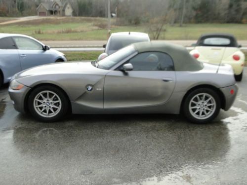 2003 bmw z4 convertible !! little damage fixer upper!! still can drive anywhere