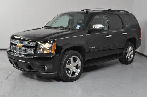 Entertainment - moonroof - chrome 20s - heated seats