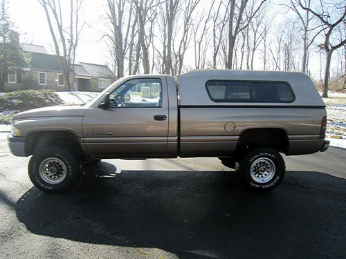 2000 dodge ram 2500 base standard cab pickup 2-door 5.9l one owner no reserve