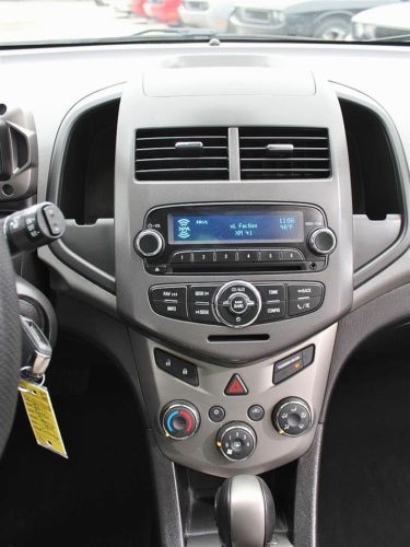 1.8L I4 Automatic LS Keyless Entry OnStar SiriusXM Power Equipment Alloy Wheels, image 21