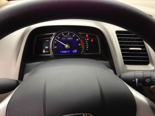 4 Doors sedan non smoker, image 3