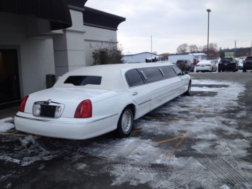 LIMO LIMOUSINE LINCOLN TOWN CAR FORD WHITE 2000 Excellent condition STRETCH RARE, US $8,000.00, image 6