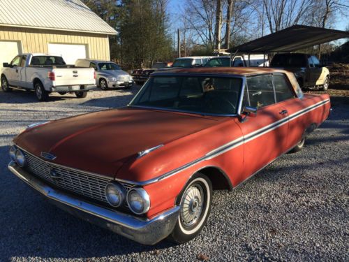 1962 ford galaxie 500 xl (barn find!!!!!!!!!!). no rust! 2 door bucket seats