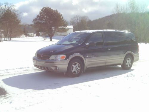 2001 pontiac montana very clean 7pass. 141,602 miles