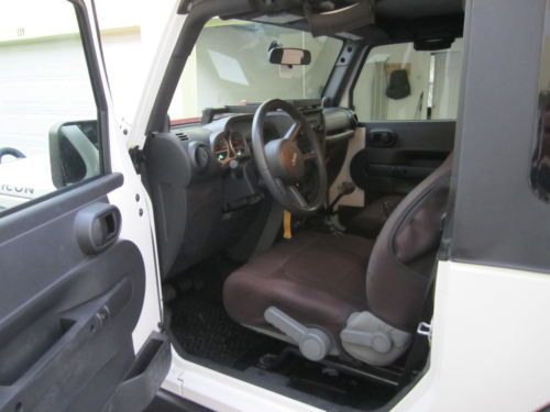 2010 Jeep Wrangler Rubicon Sport Utility 2-Door 3.8L, US $25,000.00, image 4
