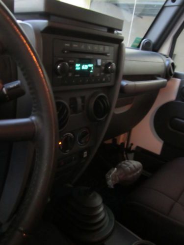 2010 Jeep Wrangler Rubicon Sport Utility 2-Door 3.8L, US $25,000.00, image 5