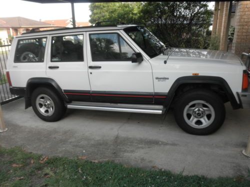 Jeep cherokee 1995 sports classic 4x4 xj 4.0l automatic