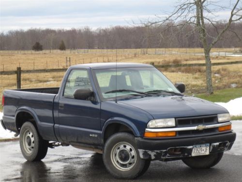 2000 chevrolet s10 chevy pickup 4x4 4 x 4 pick up base regular cab