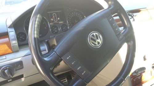 2004 Volkswagen Phaeton V8 Sedan 4-Door 4.2L, US $9,800.00, image 8