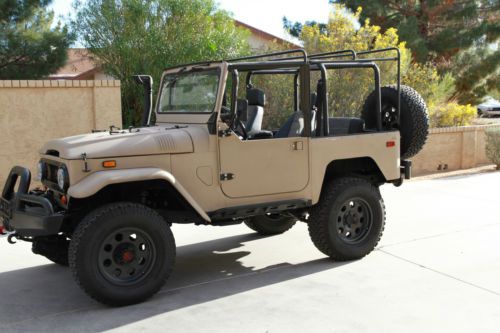 Toyota land cruiser fj40