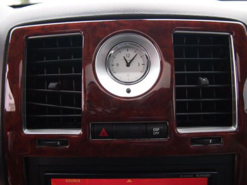 5.7L Power Door Locks Power Windows Power Driver's Seat Power Passenger Seat, image 18