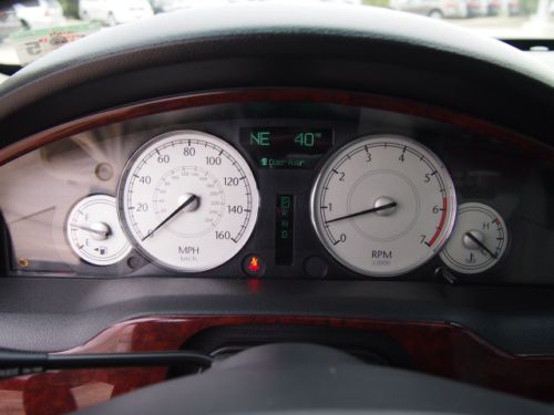 5.7L Power Door Locks Power Windows Power Driver's Seat Power Passenger Seat, image 24