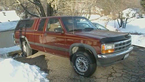 1992 dodge dakota 4x4, v6, ext. cab pick up, used, needs some work