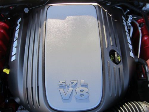 Certfied 5.7 Hemi Automatic 8.4" Nav Bluetooth Low Mile One Owner, image 22