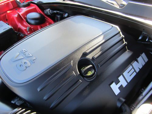 Certfied 5.7 Hemi Automatic 8.4" Nav Bluetooth Low Mile One Owner, image 23