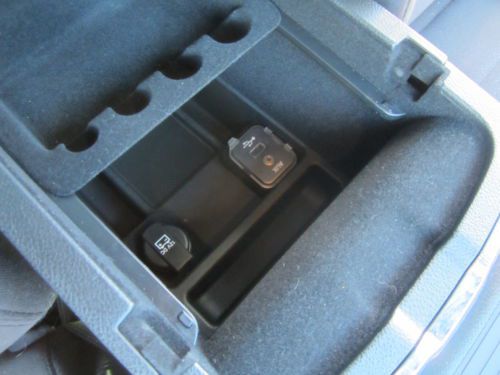 Certfied 5.7 Hemi Automatic 8.4" Nav Bluetooth Low Mile One Owner, image 37