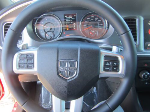 Certfied 5.7 Hemi Automatic 8.4" Nav Bluetooth Low Mile One Owner, image 41