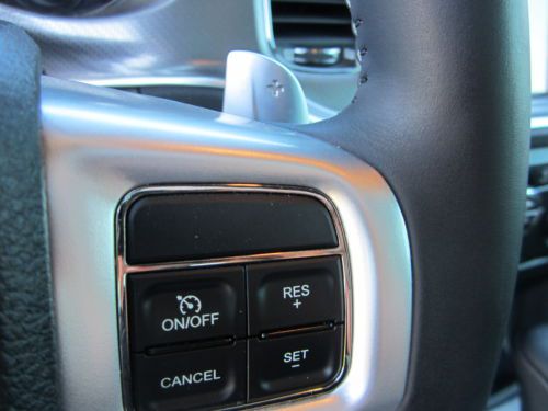 Certfied 5.7 Hemi Automatic 8.4" Nav Bluetooth Low Mile One Owner, image 48