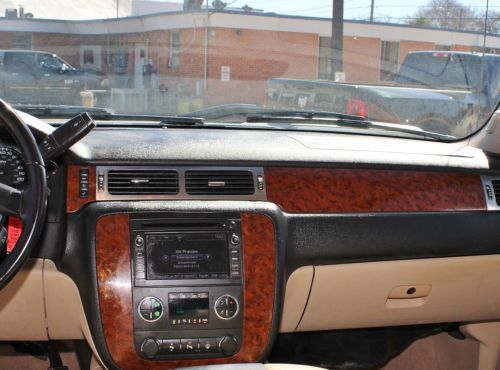 6.6L V8 Diesel LTZ Z71 Leather Navigation Off Road Grill Guard 20in Rims 4x4, image 17