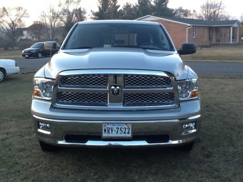 2011 Ram 1500 SLT Crew Cab Pickup 4-Door 4.7L, image 3