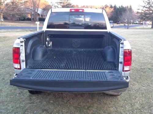 2011 Ram 1500 SLT Crew Cab Pickup 4-Door 4.7L, image 7