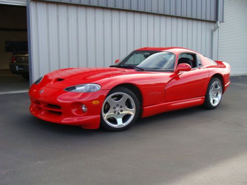 2000 dodge viper gts coupe  - red over black, ca car, very nice in and out!!!