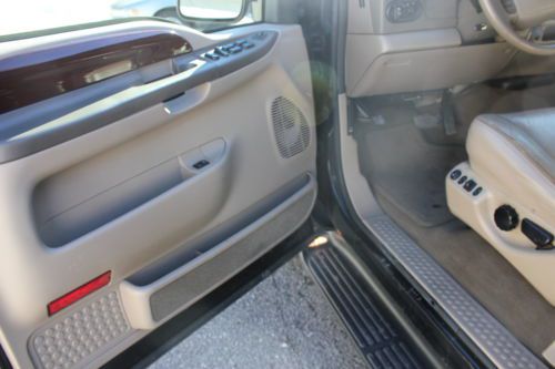 2004 Ford Excursion Limited Sport Utility 4-Door 6.0L, image 12