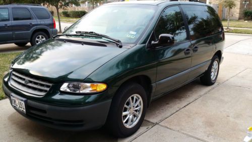 1998 plymouth voyager se mini passenger van 4-door 3.3l