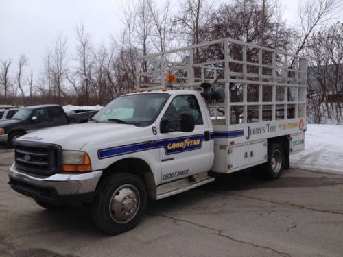 F-450 diesel service truck with w/pto compressor and lift gate