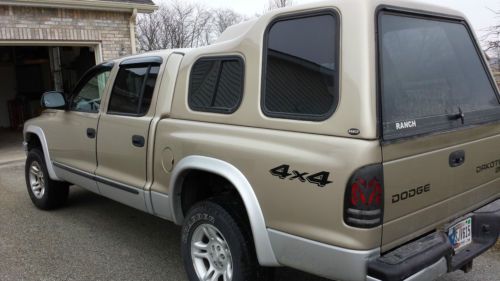 2003 dodge dakota 4wd quad cab 4.7 remote start w/match ranch topper *very nice*