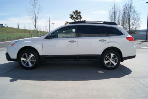 2013 Subaru Outback 2.5i Special Appearance. Keyless start/entry. Amazing shape!, US $26,490.00, image 2